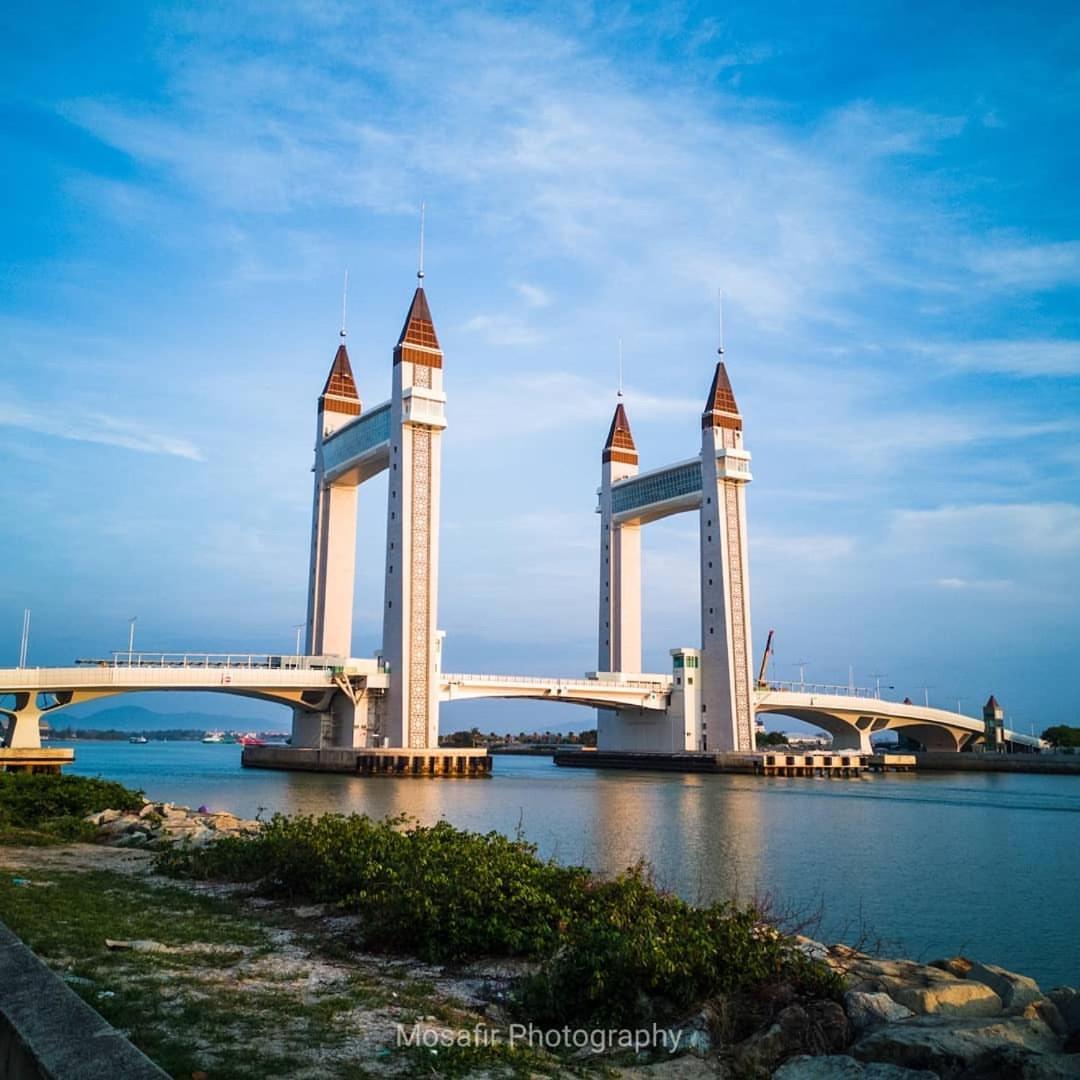 Rayyaz Inn Kuala Terengganu Ngoại thất bức ảnh