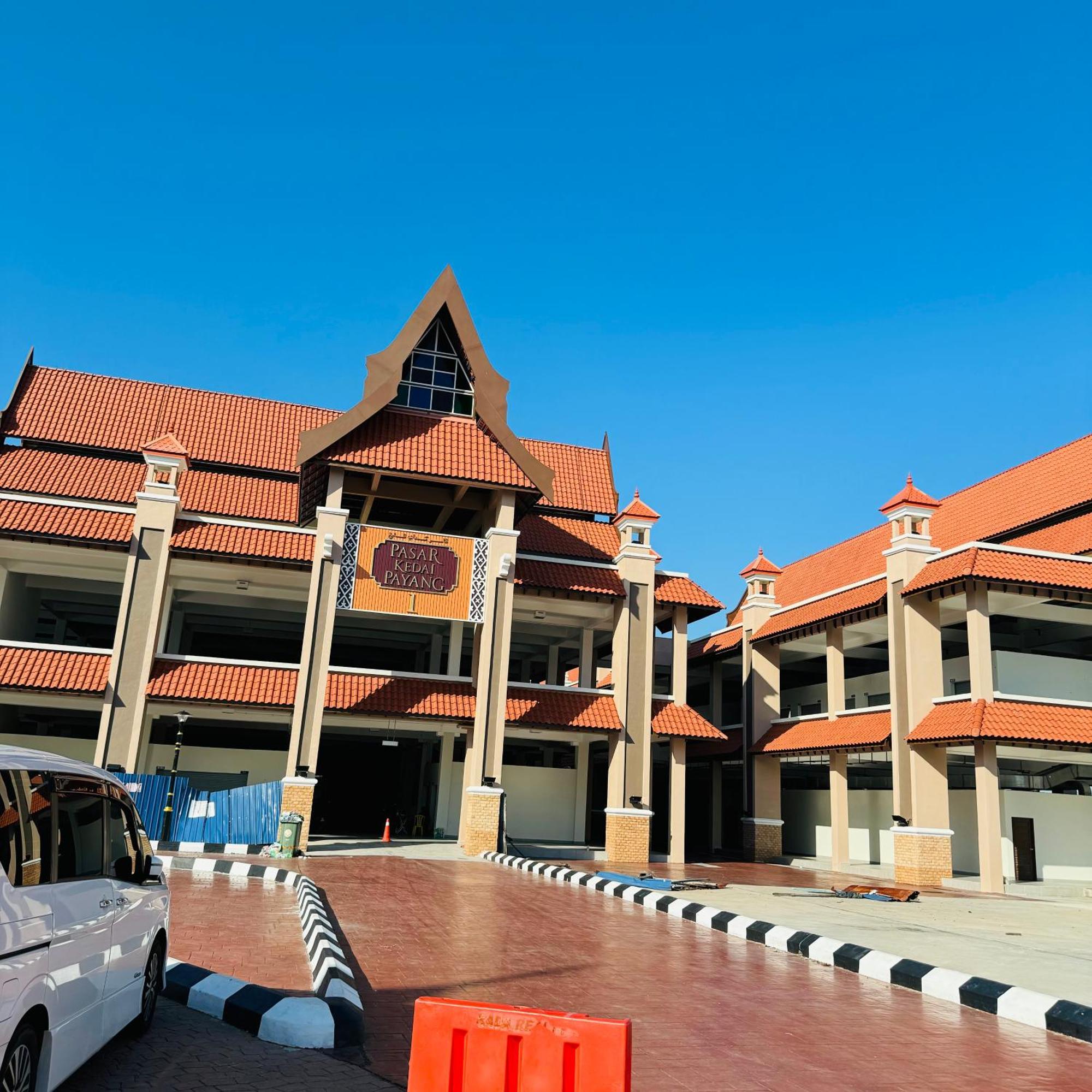Rayyaz Inn Kuala Terengganu Ngoại thất bức ảnh