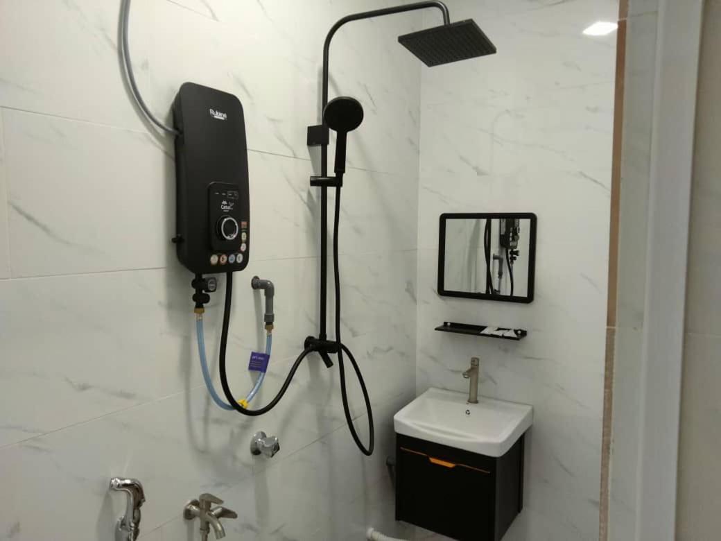 Rayyaz Inn Kuala Terengganu Ngoại thất bức ảnh
